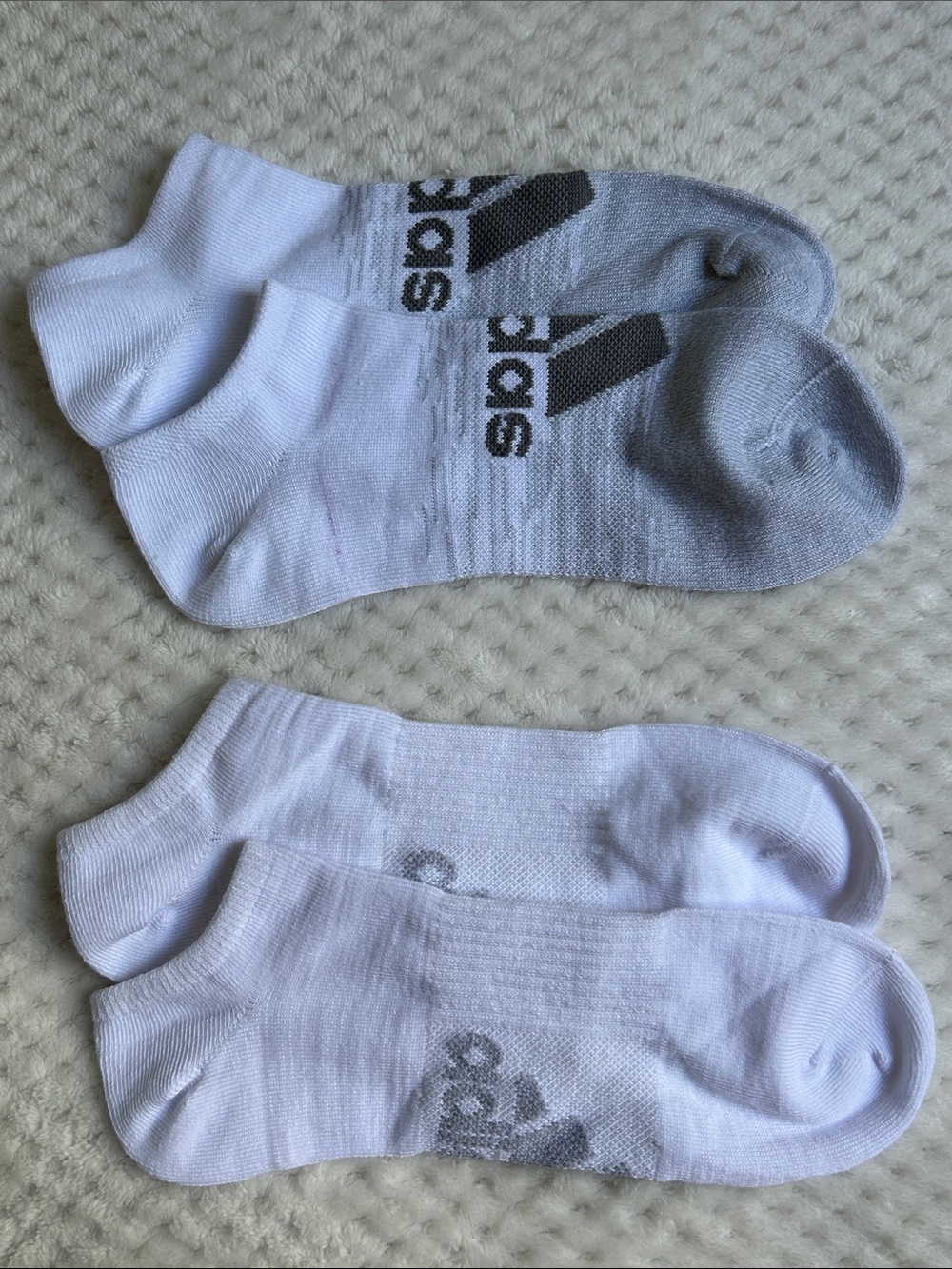 NWOT Adidas White No-Show Lightweight Athletic Socks - 2 Pairs Size Large Unisex